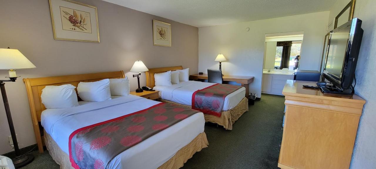 Ramada By Wyndham & Suites Warner Robins Exteriör bild