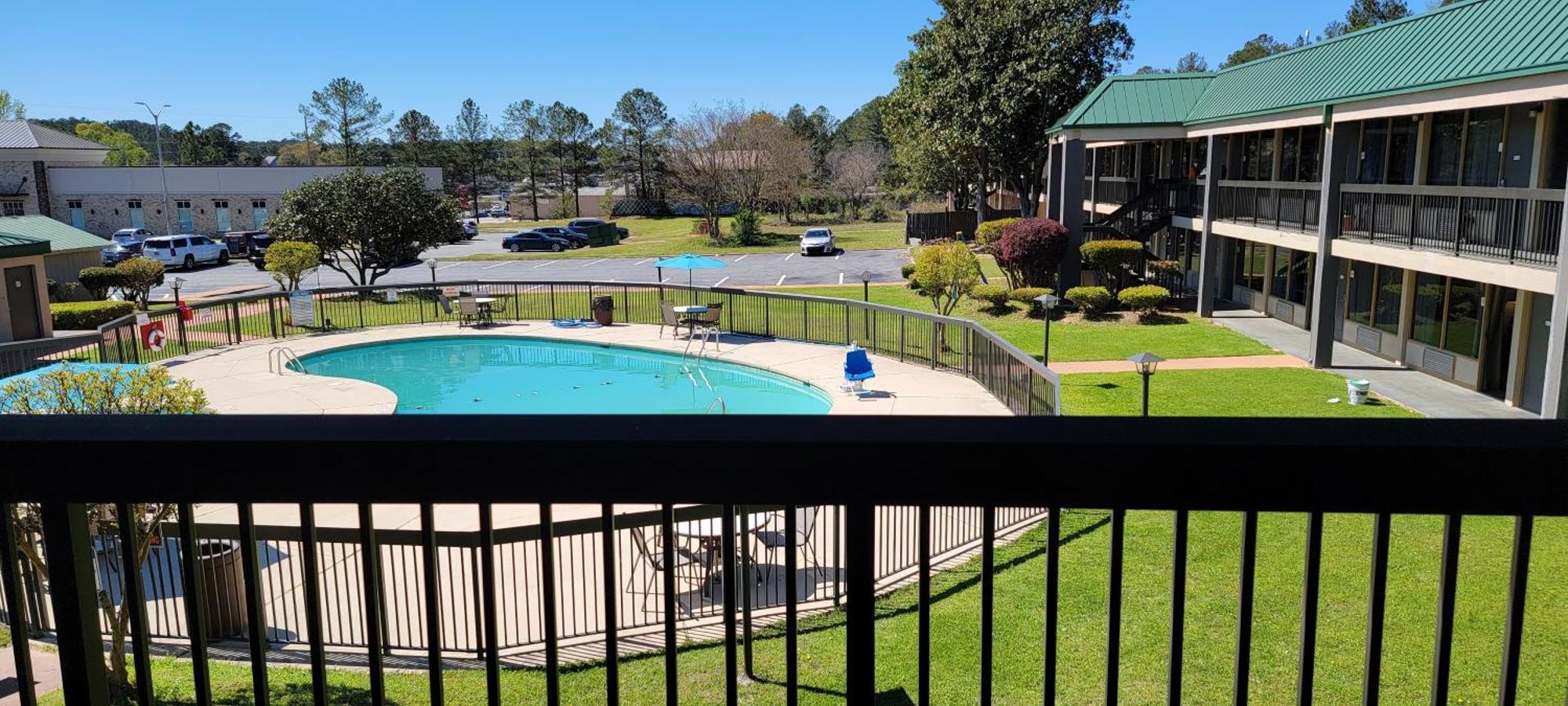 Ramada By Wyndham & Suites Warner Robins Exteriör bild